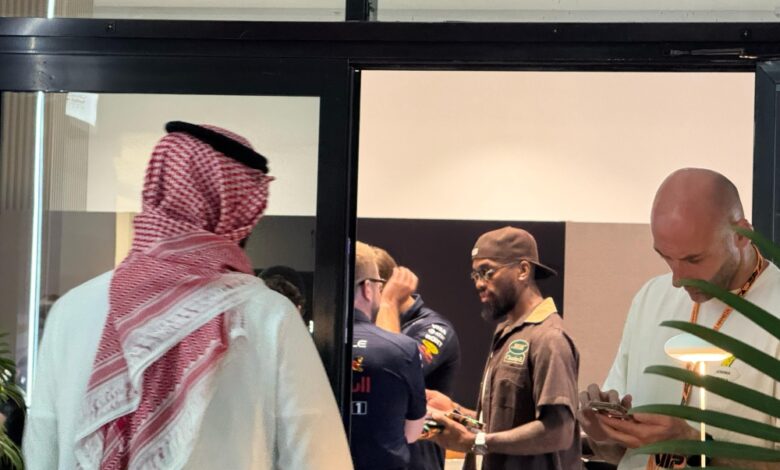 إيفان توني يحضر منافسات فورمولا 1