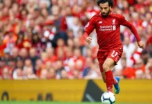  المدير الفني لـ(برشلونة) يستبعد صلاح من المنافسة على الكرة الذهبية..وغضب في ليفربول